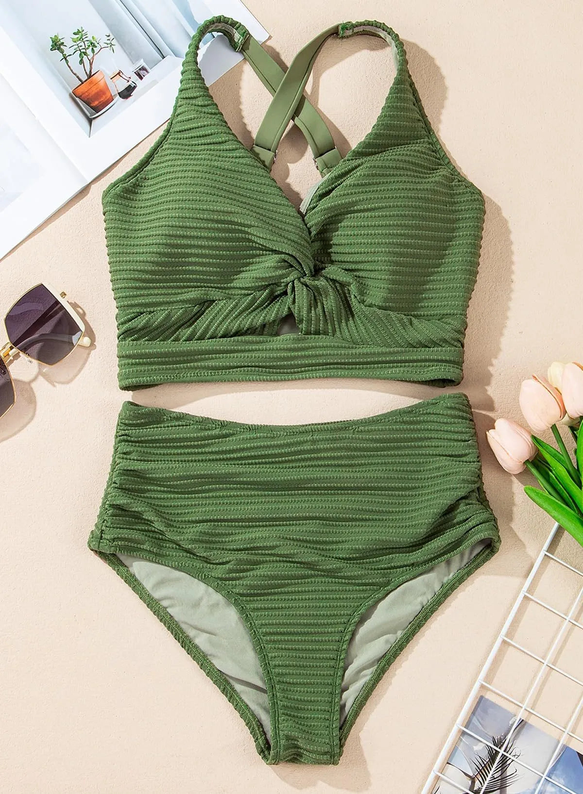 Crescencia™ | Bikini texturizado de tiro alto con top cruzado