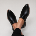 Saturnina™ | Mocasín Negro Clásico
