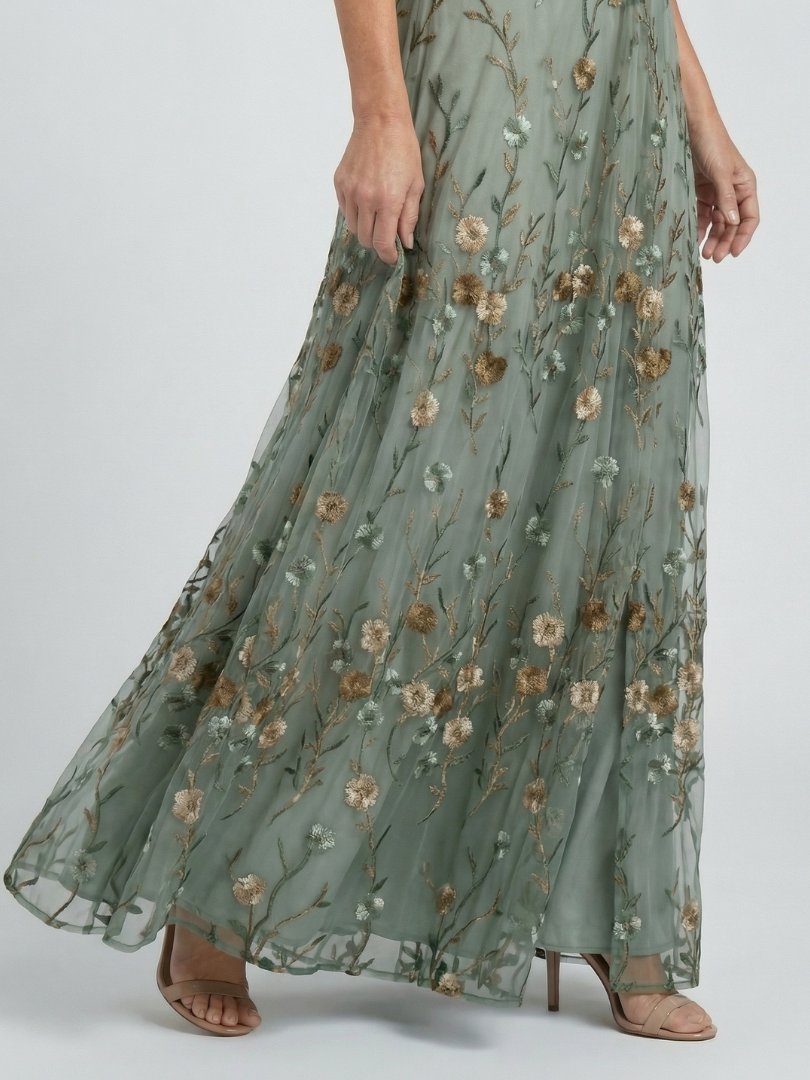 Selena™ | Vestido Maxi Halter Floral en Verde Salvia