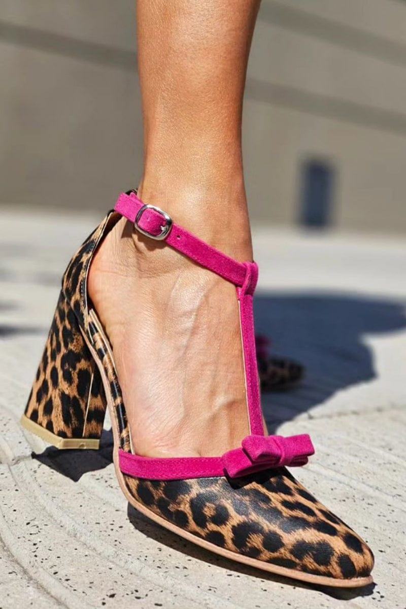 Ximena™ | Tacón Alto con Estampado Leopardo y Detalle Fucsia