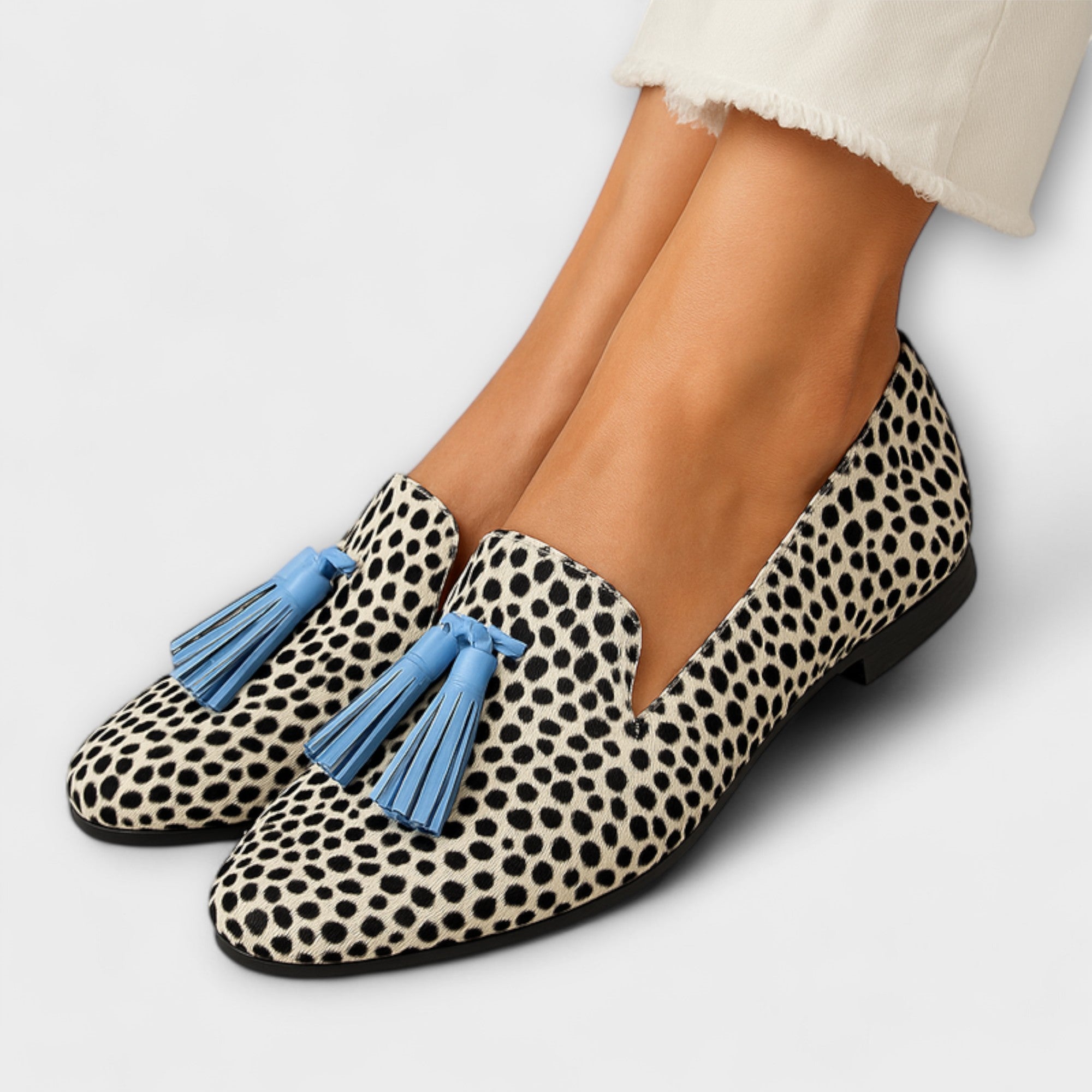 Mira Zapatillas con Borlas y Estampado de Lunares