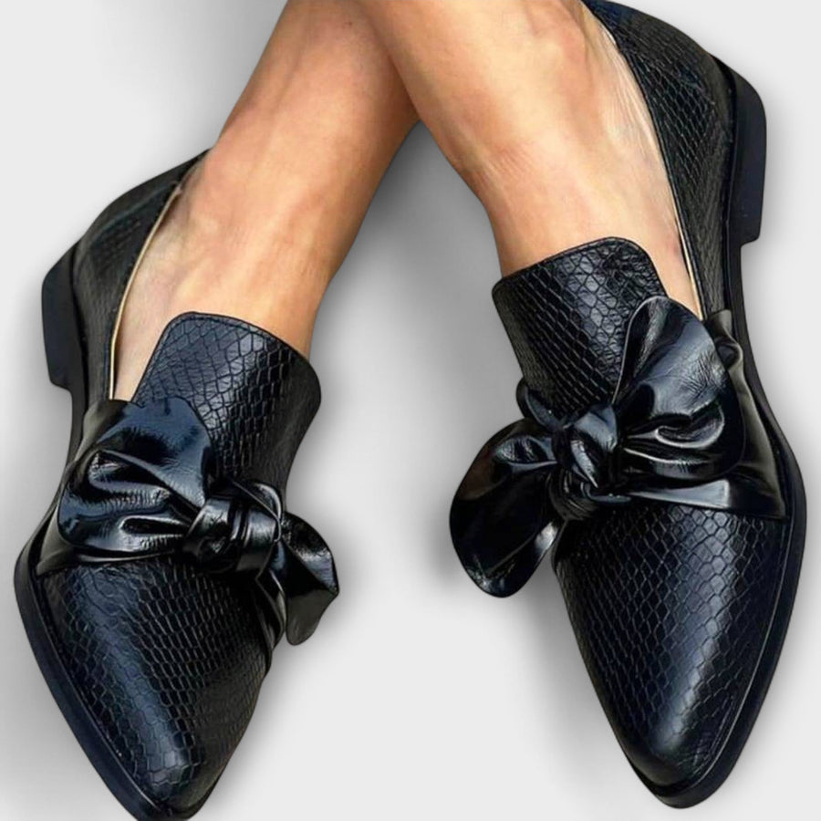 Patrocinio™ | Mocasín Negro con Lazo y Textura