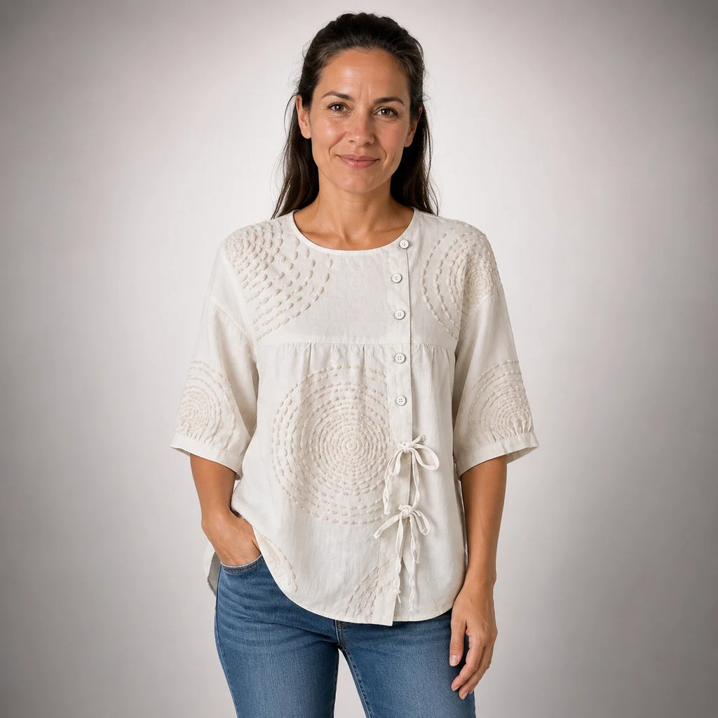 Remedios™ | Blusa Vintage con Cordones y Estampado Artesanal