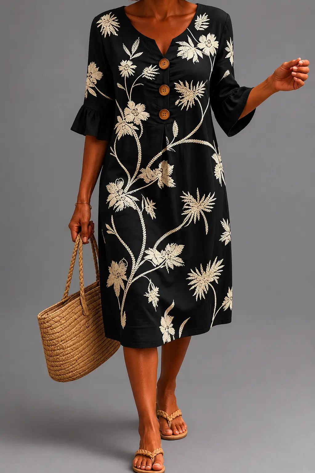 Vestido informal de mujer con estampado floral.