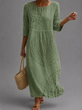 Vestido informal de mujer bordado.