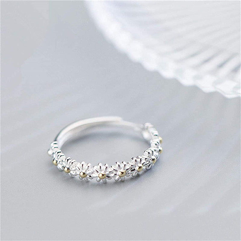 Anillo ajustable de plata y esmaltes pintados a mano con margaritas