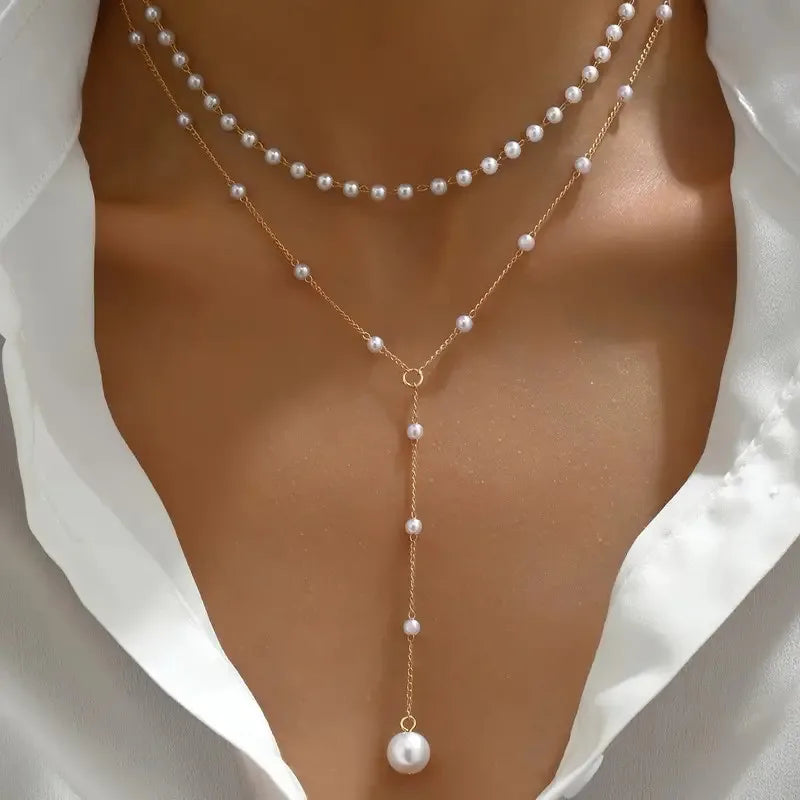Collar de perlas de dos hileras con colgante