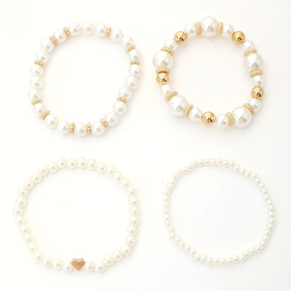 Conjunto de elegantes pulseras en forma de corazón con perlas