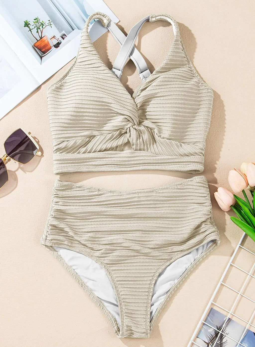 Crescencia™ | Bikini texturizado de tiro alto con top cruzado