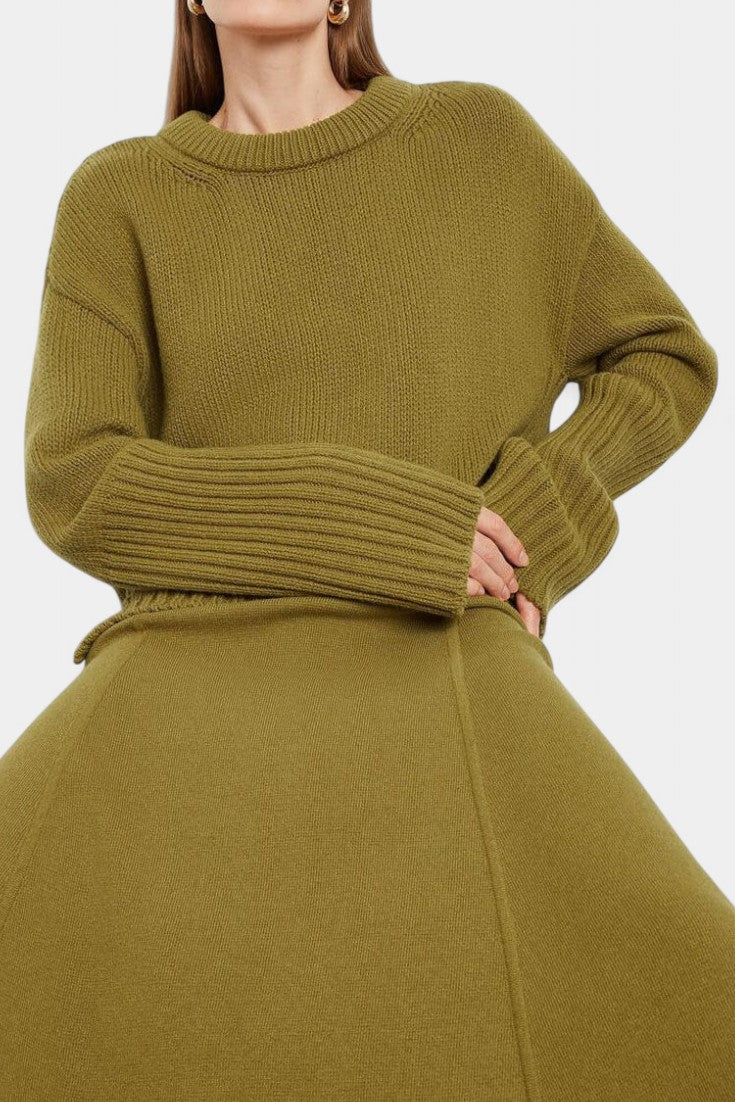 Patricia Conjunto de Suéter de Cuello Alto y Falda Maxi